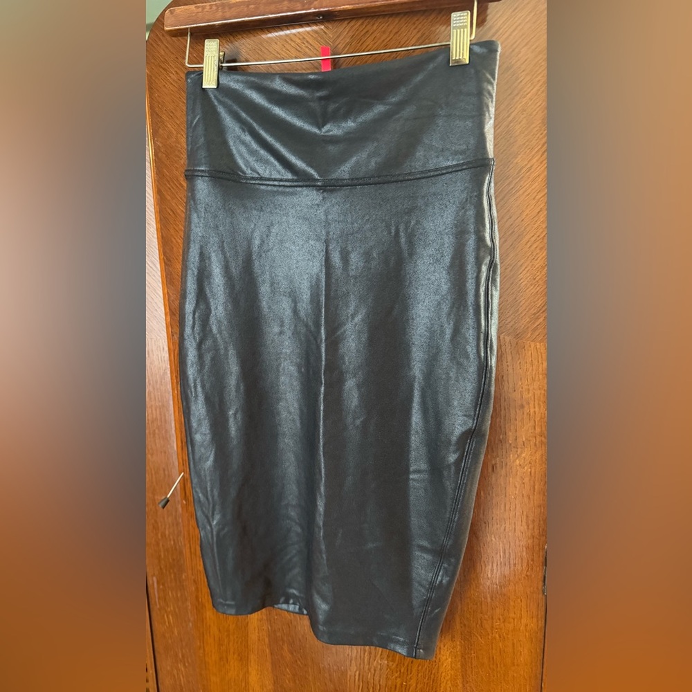 SPANX Black Pencil Skirt Medium